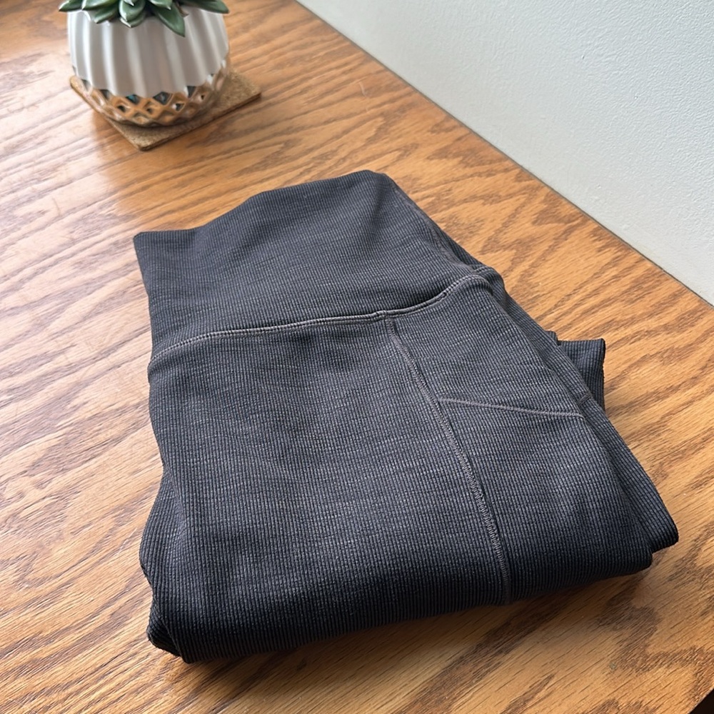 Like New Prana Becksa 7/8 Legging - Black Heather - Large